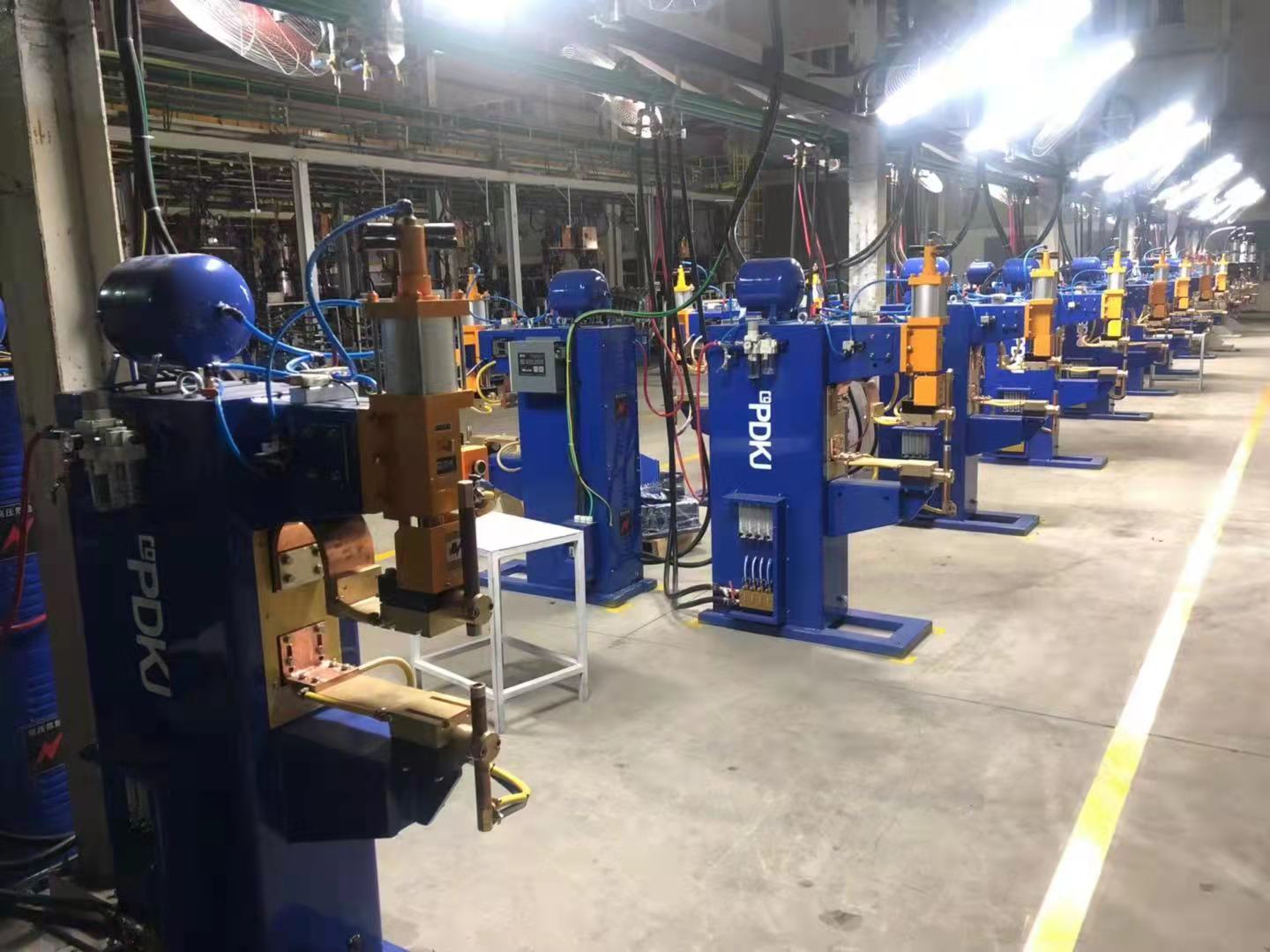 On Site Customer Service ntawm Automobile Listed Companies